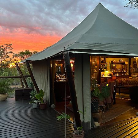 Out In Africa Wildlife Lodge ฮามมันสคราล ภายนอก รูปภาพ