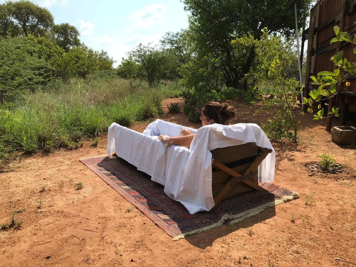 Out In Africa Wildlife Lodge ฮามมันสคราล ภายนอก รูปภาพ