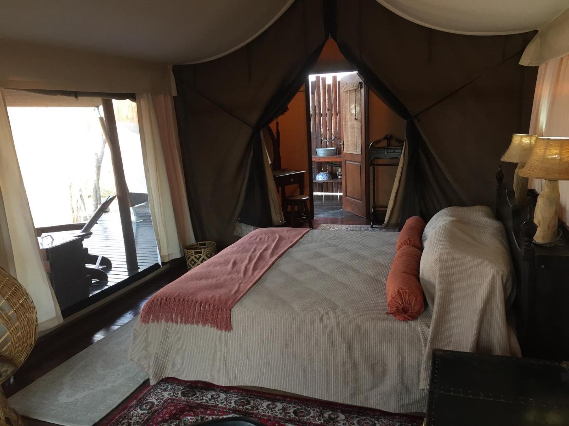 Out In Africa Wildlife Lodge ฮามมันสคราล ภายนอก รูปภาพ